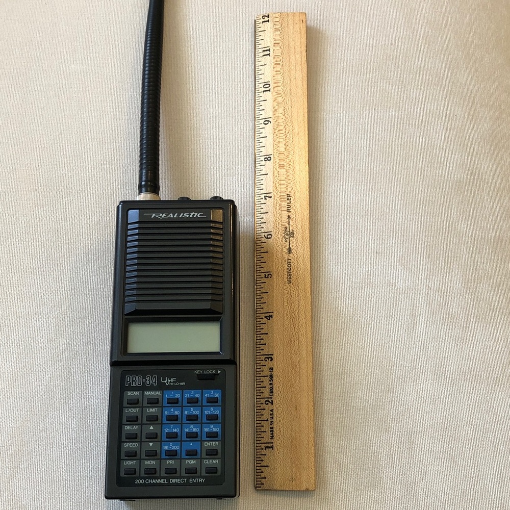 Realistic PRO-34 Handheld Scanner Radio - Black